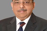 وزير التنمية المحلية