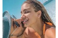 تيا دياب مع حبيبها