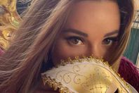 عارضة الأزياء