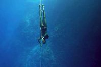 العثور على جثة بطل السعودية في الغوص 
