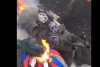 جنود الاحتلال يحرقون زيهم العسكري