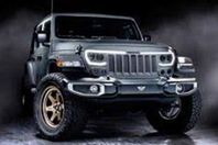 سيارات دفع رباعي أمريكية تنزع أبوب قنصلية الصين