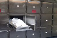 121-213501-iran-dead-woman-wakes-mortuary_700x400