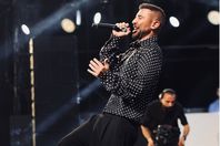 f12c3f45-83e2-451d-b317-dcc9c48b9df3