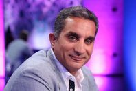 باسم يوسف يراوغ متابعيه فى واقعة الثلاجة