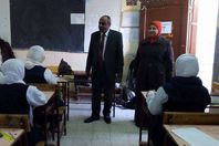 وكيل تعليم الأقصر يتفقد الامتحانات في 10 مدارس