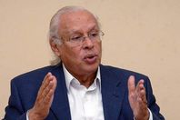 جورج إسحاق يرحب بقانون مشاركة الجيش بتأمين المنشآت الحيوية