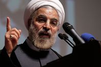 "روحاني": لن نقبل تهديدات أمريكا وسيندمون عليها