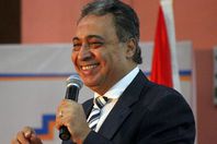 7 وزراء يناقشون تطبيق قانون التأمين الصحي الجديد