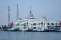 إغلاق موانى السويس الثلاثة لسوء الأحوال الجوية