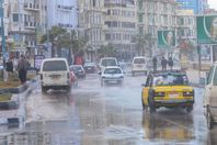  أمطار غزيرة على الإسكندرية دون تأثر حركة الملاحة