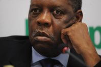 عيسى حياتو يطير إلى باريس