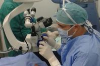 إجراء 11 عملية رمد بقافلة علاج "غيط العنب"