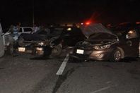 مصرع شخصين وإصابة فتاتين في حادث سير بقنا