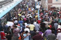 السجن 10 سنوات غيابيًا لثلاثة متهمين بتعطيل مترو المطرية