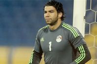 إصابة شريف إكرامي بشد في الخلفية