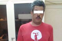 طبيب يتاجر فى المخدرات