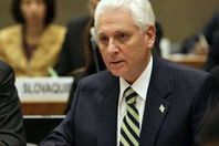 اسحق لفانون، سفير إسرائيل السابق بالقاهرة