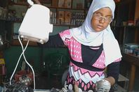 آمال أشهر كهربائية بأسوان