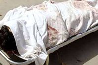 طعن صاجب محل مستحضرات تجميل