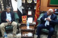 محافظ بورسعيد يستقبل وزيرالبيئة