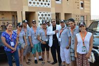 محافظ الإسملعيلية مع الوفود الأجنبية