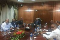 إجتماع محافظ بورسعيد بمجلس إدارة النادى المصرى