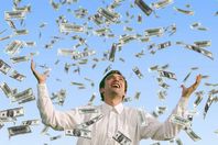 استغلال  المال  فى  جلب  السعادة