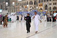 هطول الأمطار