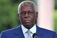 الرئيس الأنجولى إدواردو دوس سانتوس