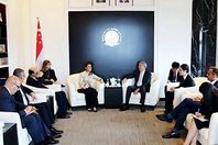 استثمارات جديدة لسنغافورة بقناة السويس
