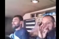 سائق قطار يتعاطي مواد مخدرة مع مساعده