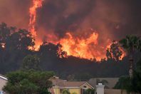 شاهد الآثار المدمرة لحريق غابات كاليفورنيا