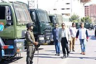 مدير الامن اثناء تفقد محيط الاستاد