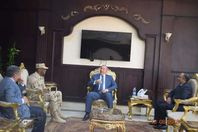 صورة المحافظ