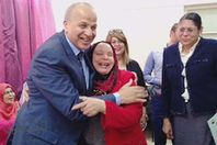 فرحة المسنة بتوفي العلاج