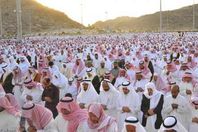 شاهد ..  صلاة العيد حول العالم