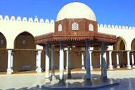 مسجد يتحول إلي كنيسة..تعرف علي الأسباب