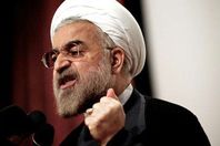 إيرانيون: روحاني سيتجرع كأس السم