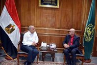 عشماوي و الكسندر ساشا مسئول الصندوق