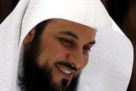 الإعلان الثالث للعريفي يشعل تويتر