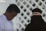 تطبيق حد الزنا على أشخاص بإندونسيا