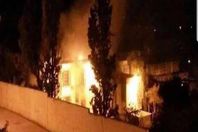 لحظة حرق منزل مرشحة سابقة للانتخابات الرئاسية