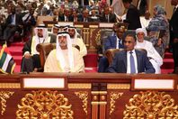 نهيان بن مبارك خلال حضوره مراسم تنصيب الغزواني رئيساً لموريتانيا

