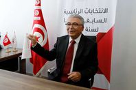 
وزير الدفاع التونسي عبد الكريم الزبيدي