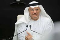 قرقاش: ما فعلته الإمارات قرار شجاع من قائد استثنائي