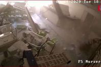 فيديو جديد يظهر انهيار مستشفى على الموظفين والمرضى في انفجار بيروت