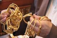 حاجة حلوة.. مسعف يرد 6 كيلو ذهب