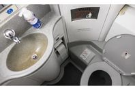 حمام الطائرة أكثر الأماكن خطورة للإصابة بكورونا