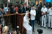 2021-637640269535309130-530